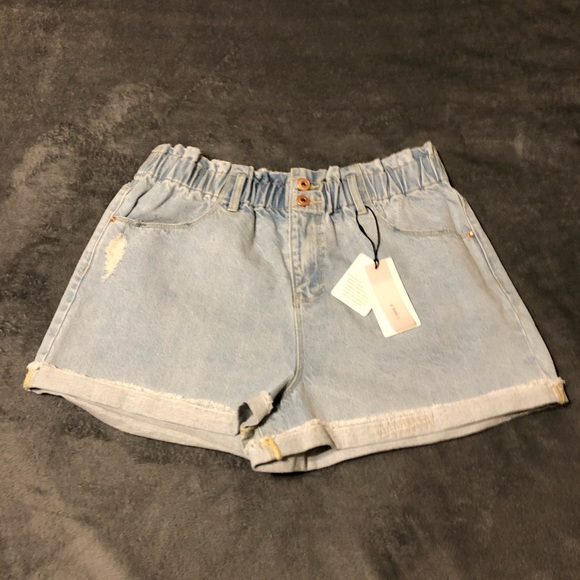 New A Loves A Paper Bag Shorts Size 29 